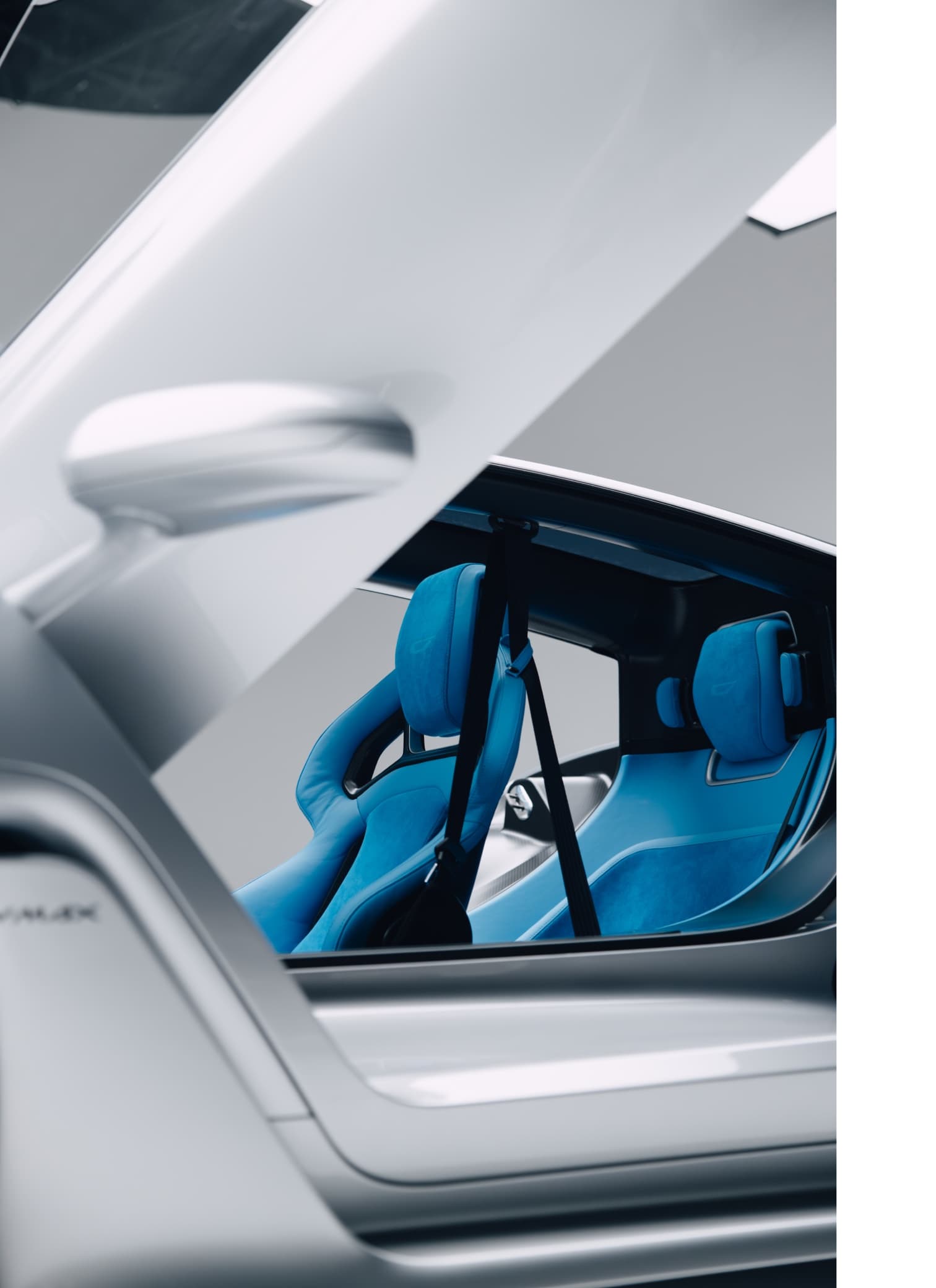 21C VMax inline seating through the canopy